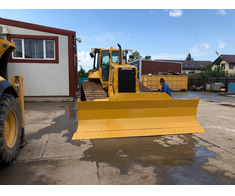 Inchiriez buldozer D6N    .