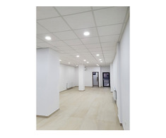 Spatiu comercial 73 mp de inchiriat in blocul DC5 Ramnicu Valcea