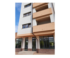 Spatiu comercial 73 mp de inchiriat in blocul DC5 Ramnicu Valcea - Imagine 5/8