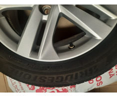Vând anvelope vară Bridgestone